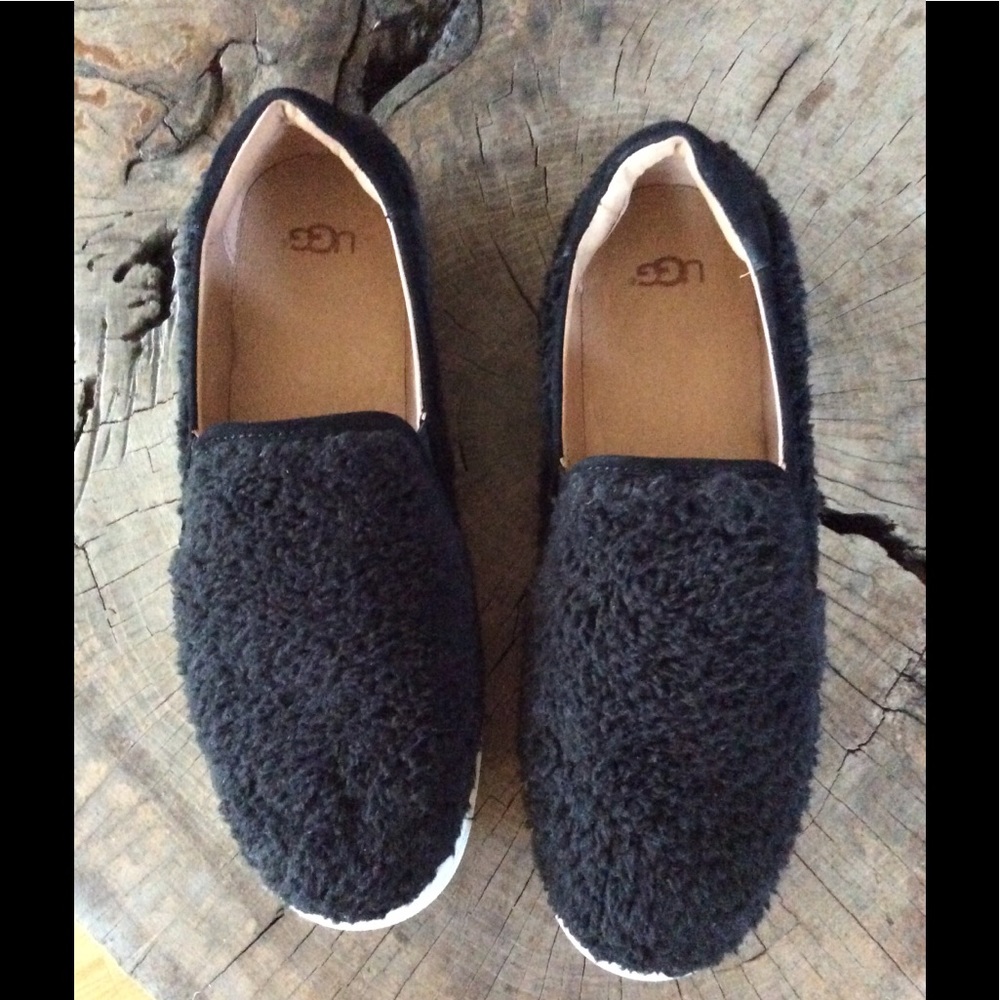 UGG Sneakers